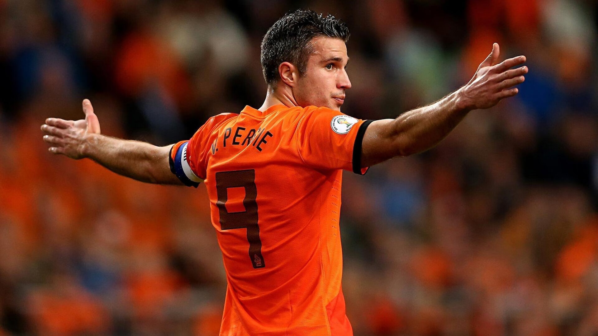 爱游戏体育-法甲支持热烈，球迷反应积极，法甲全场